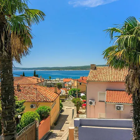 Holiday home Hundefreundliches Nur 270 Meter Zum Mit Meerblick, Tischtennis, Grillbereich Crikvenica