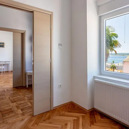 Hundefreundliches Nur 270 Meter Zum Mit Meerblick, Tischtennis, Grillbereich Ferienhaus Crikvenica