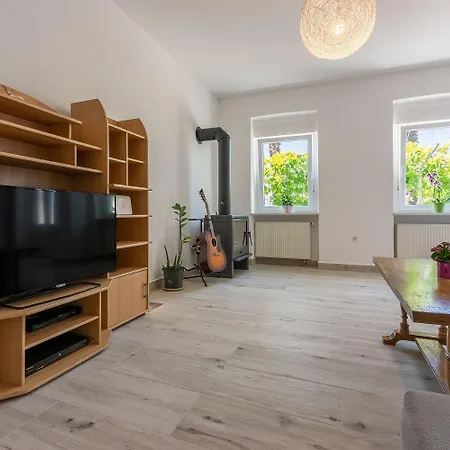 Hundefreundliches Nur 270 Meter Zum Mit Meerblick, Tischtennis, Grillbereich Ferienhaus